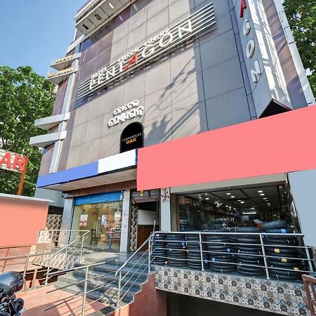 מלון בובנשוואר Townhouse Oak Pentagon Residency מראה חיצוני תמונה