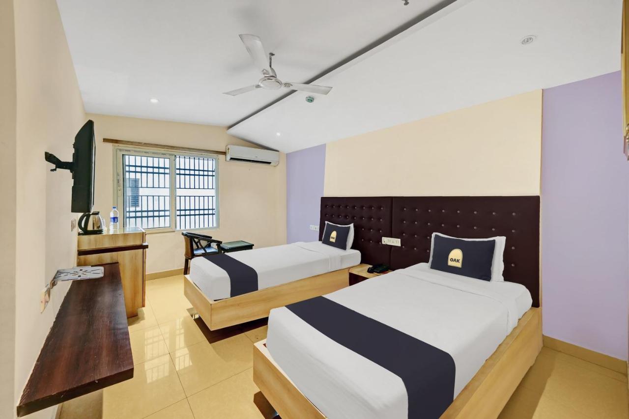מלון בובנשוואר Townhouse Oak Pentagon Residency מראה חיצוני תמונה