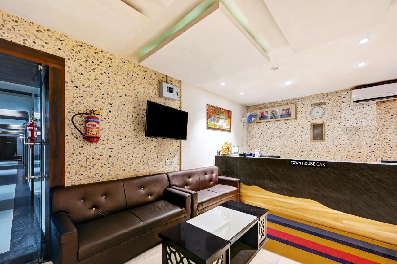מלון בובנשוואר Townhouse Oak Pentagon Residency מראה חיצוני תמונה