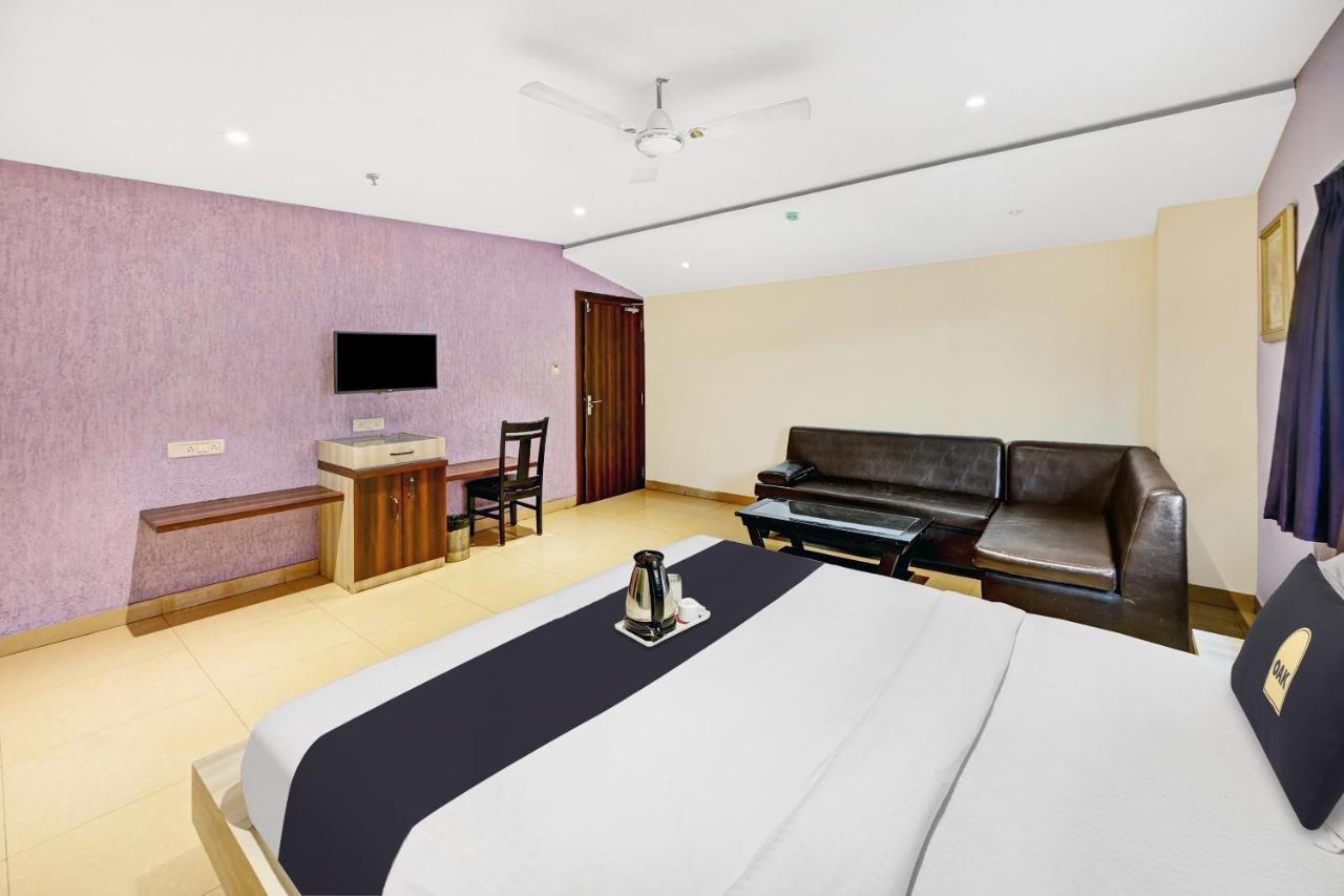 מלון בובנשוואר Townhouse Oak Pentagon Residency מראה חיצוני תמונה