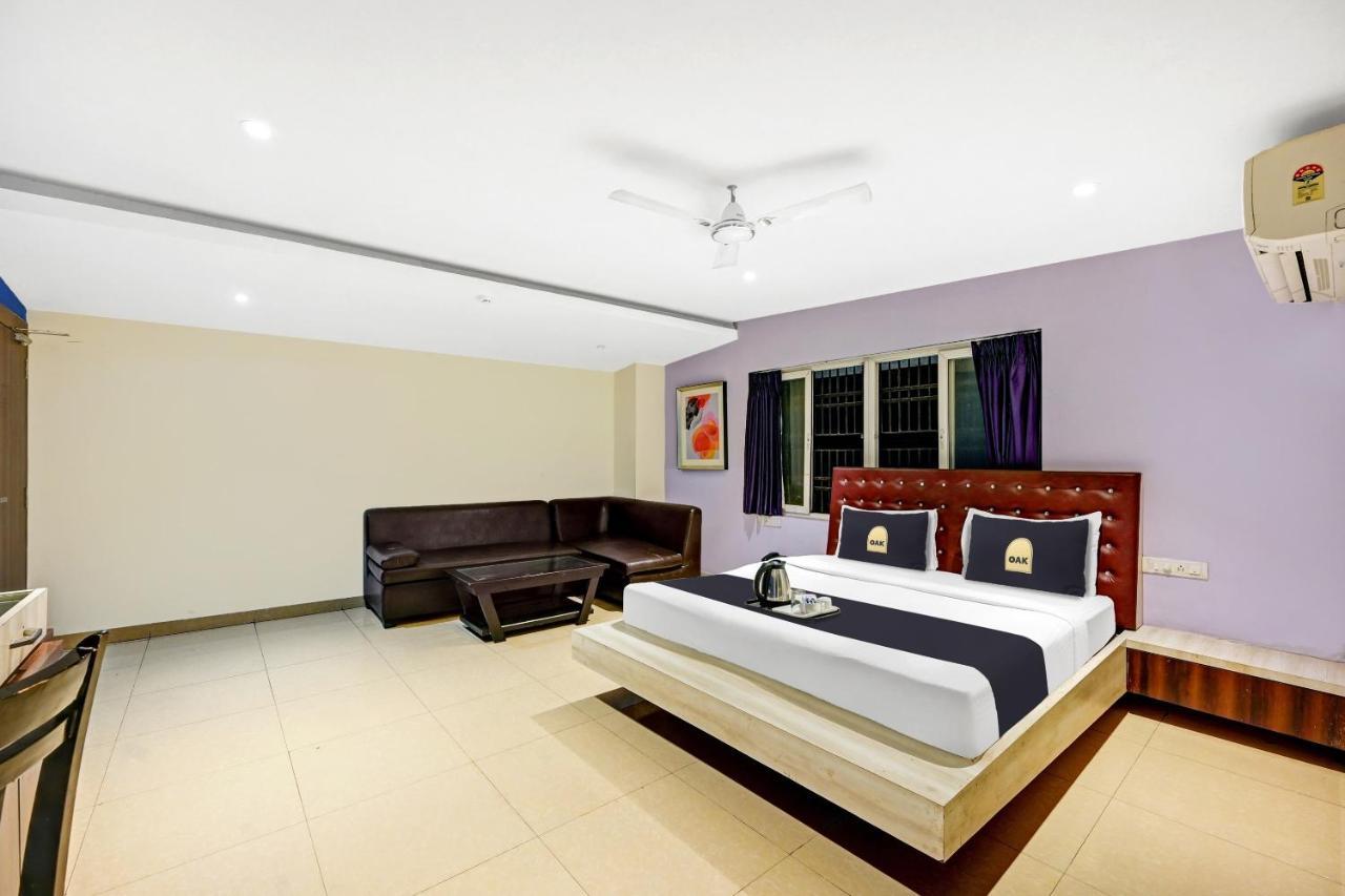 מלון בובנשוואר Townhouse Oak Pentagon Residency מראה חיצוני תמונה