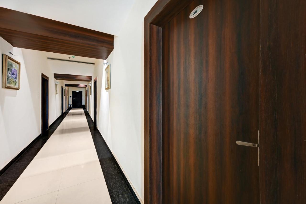 מלון בובנשוואר Townhouse Oak Pentagon Residency מראה חיצוני תמונה