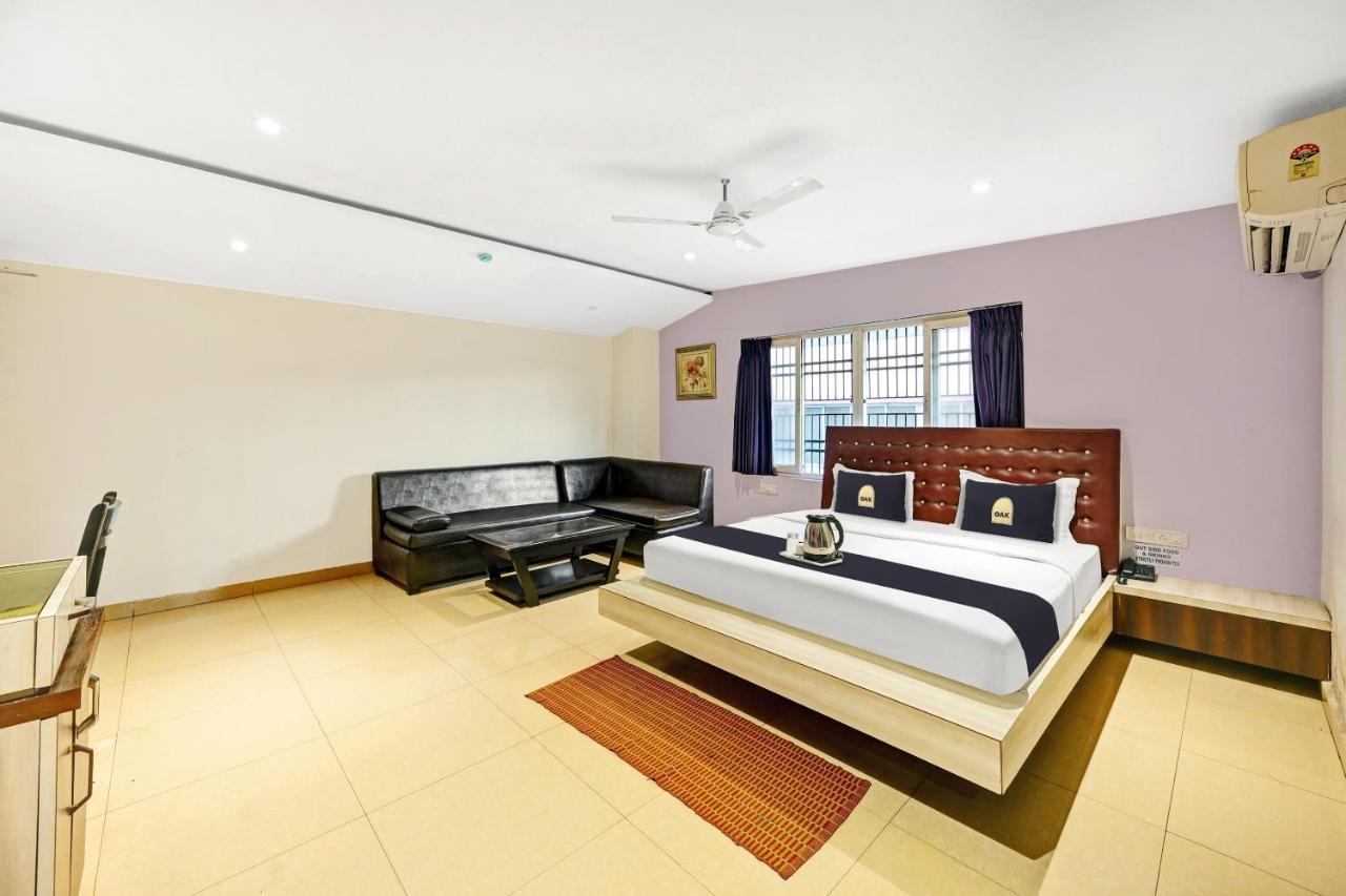 מלון בובנשוואר Townhouse Oak Pentagon Residency מראה חיצוני תמונה