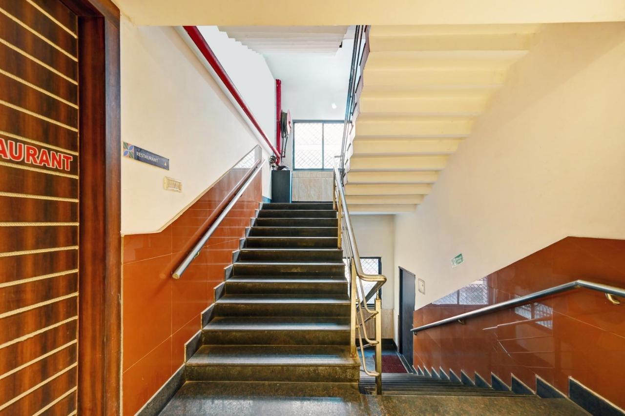מלון בובנשוואר Townhouse Oak Pentagon Residency מראה חיצוני תמונה